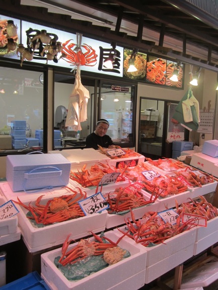 Since Kanazawa is located by the Sea of Japan... lot of seafood